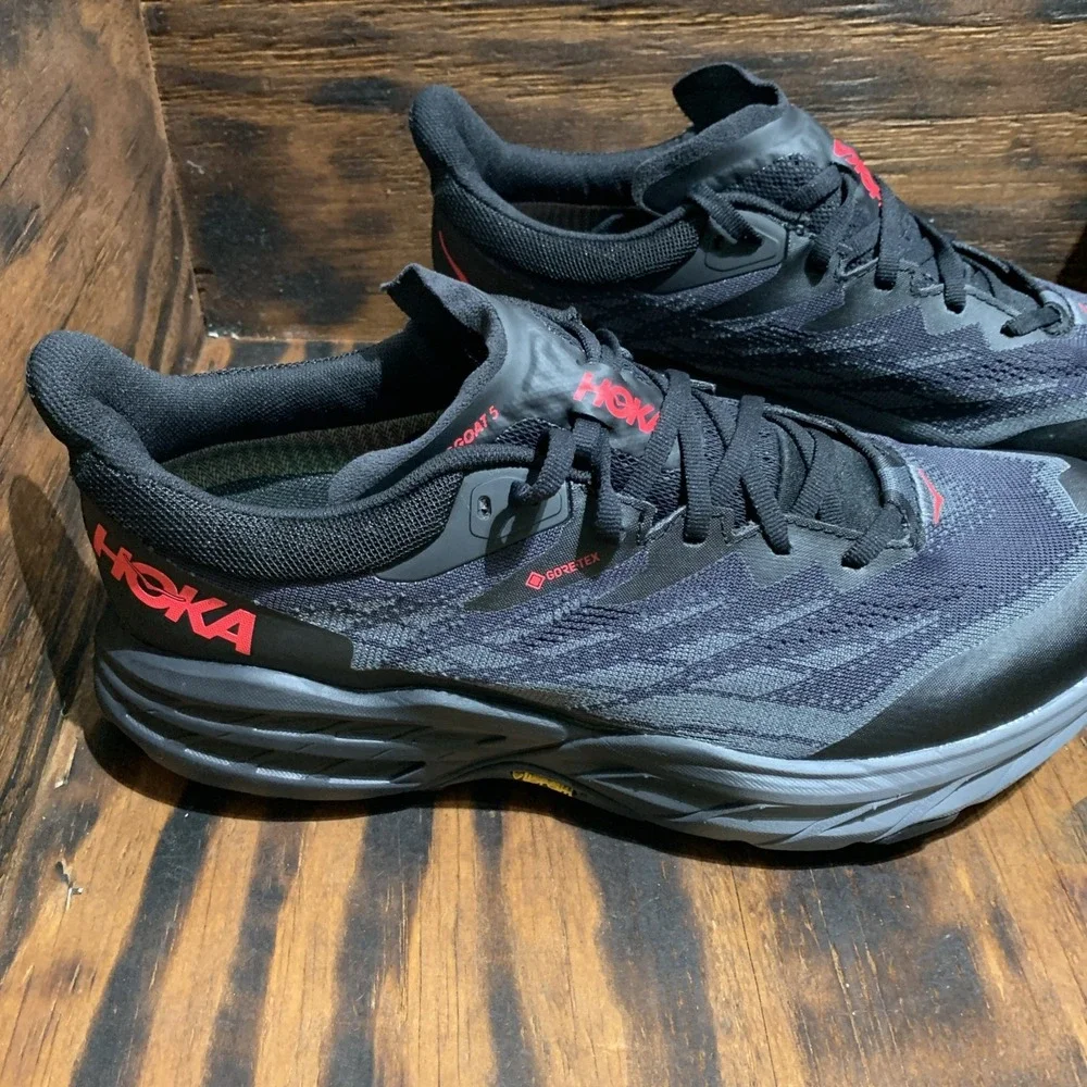 Hoka One One Womens Speedgoat 5 GTX Spike Trail Running Shoes 9.5B Black Hiking